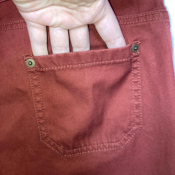 4/$35 L.L.Bean Freeport Maine jeans - Picture 6 of 7